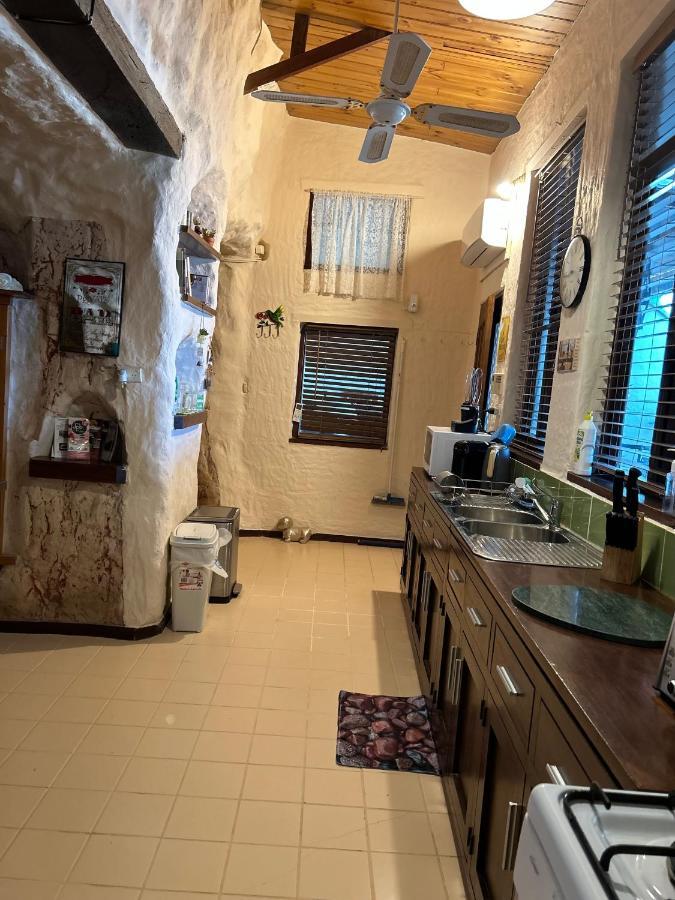 Dinky Di'S Dugout Villa Кубър Педи Екстериор снимка