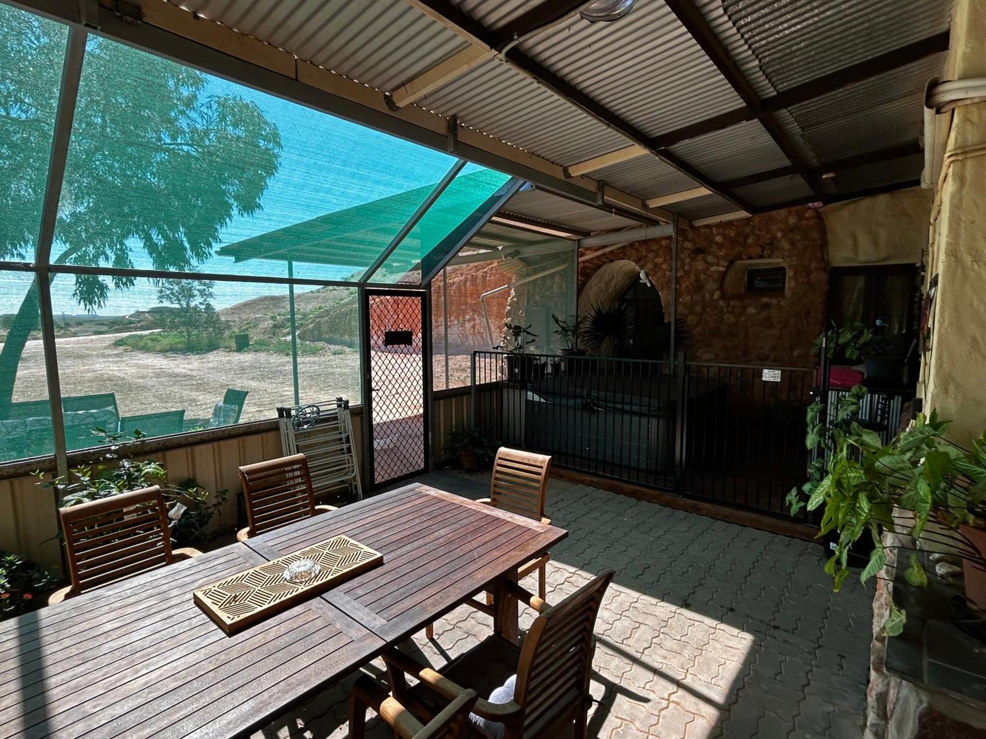 Dinky Di'S Dugout Villa Кубър Педи Екстериор снимка